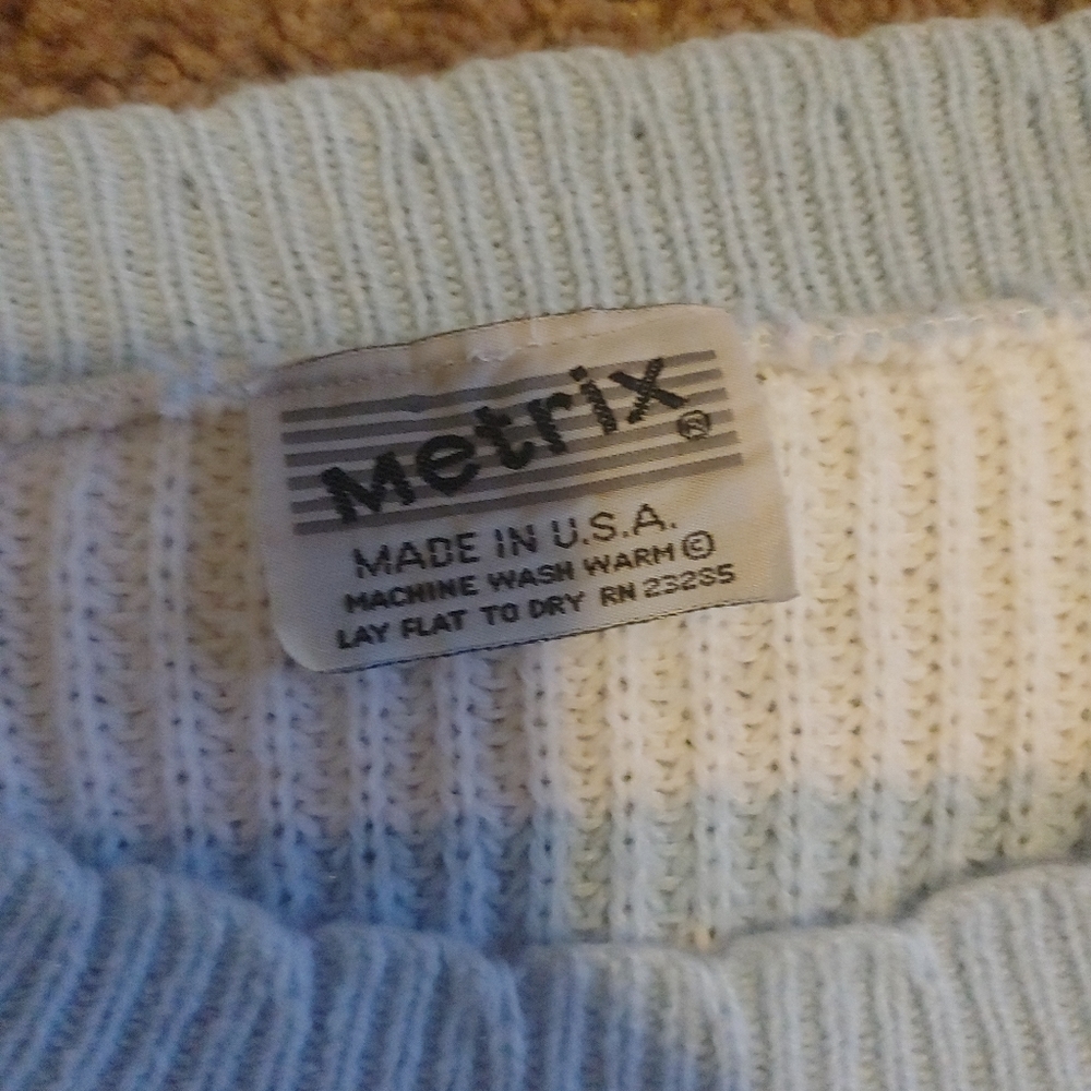 Striped sweater - Picture 4 of 4